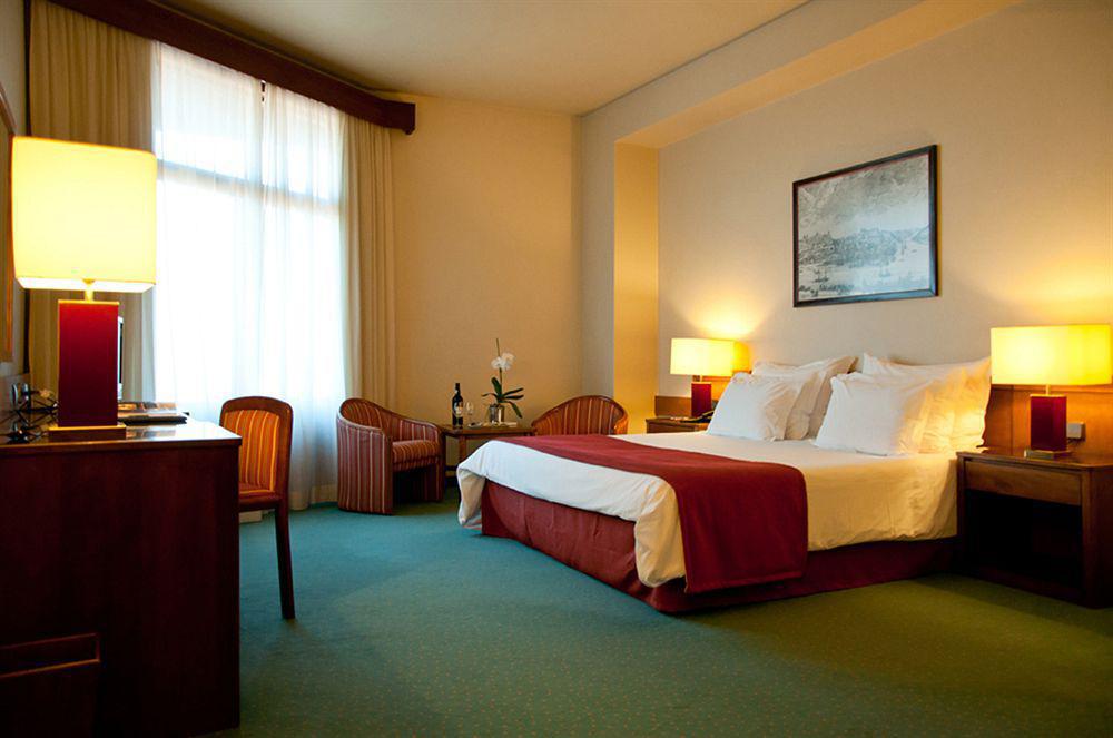 Hotel Dom Henrique - Downtown Oporto